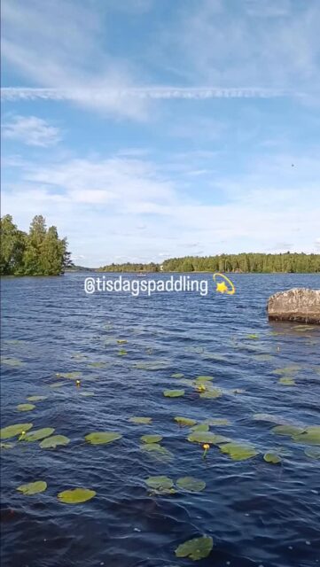 #tisdagspaddling #botniacanoe #larsmosjön #kajakliv #kajaklivet